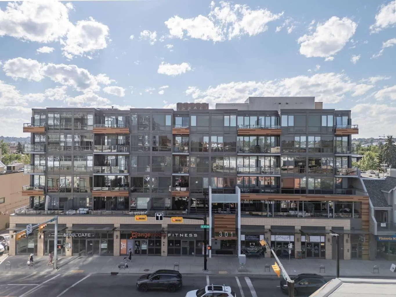 301 10 Nw Street Unit 504, Calgary