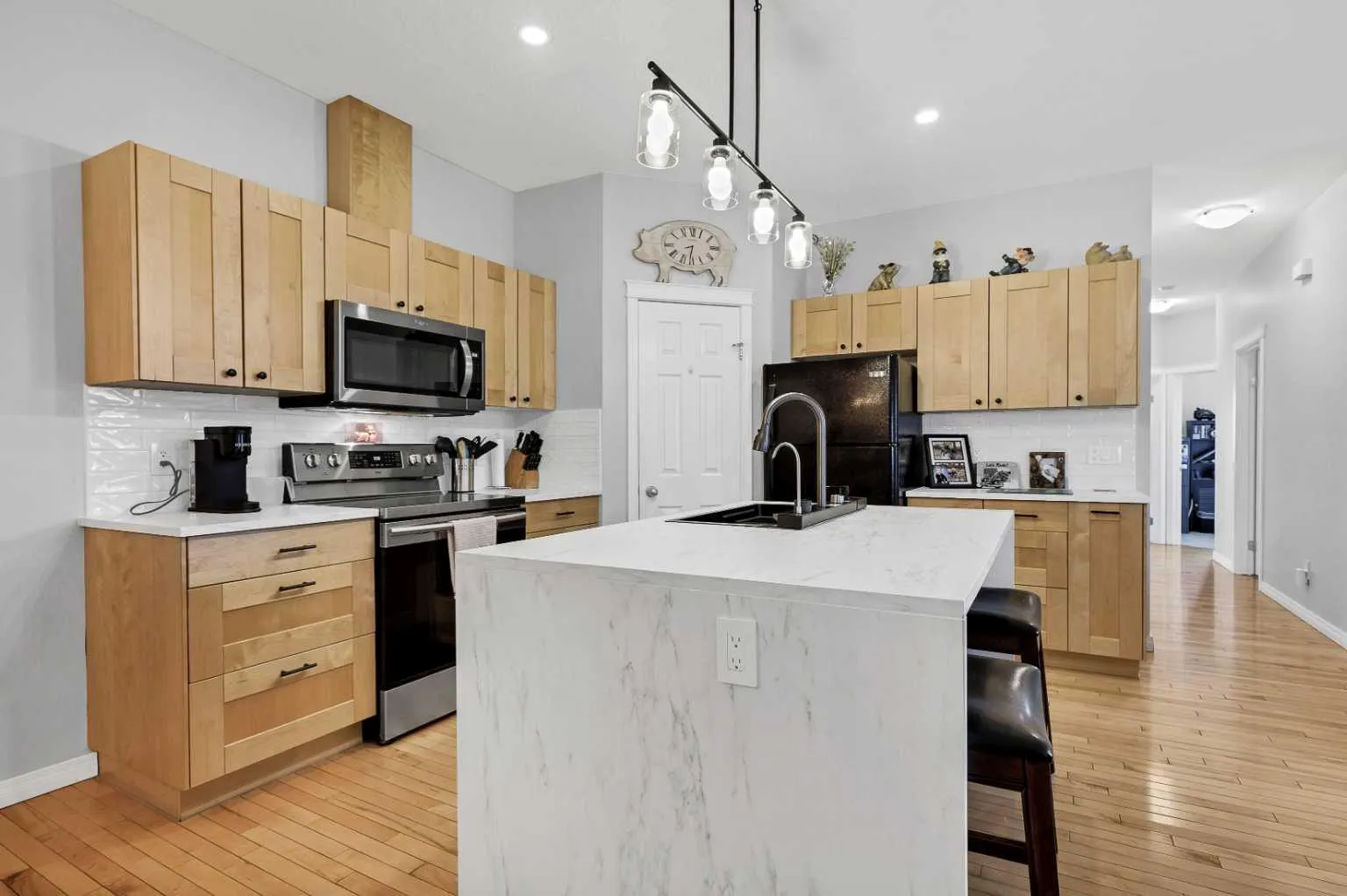 738 Carriage Lane Drive, Carstairs