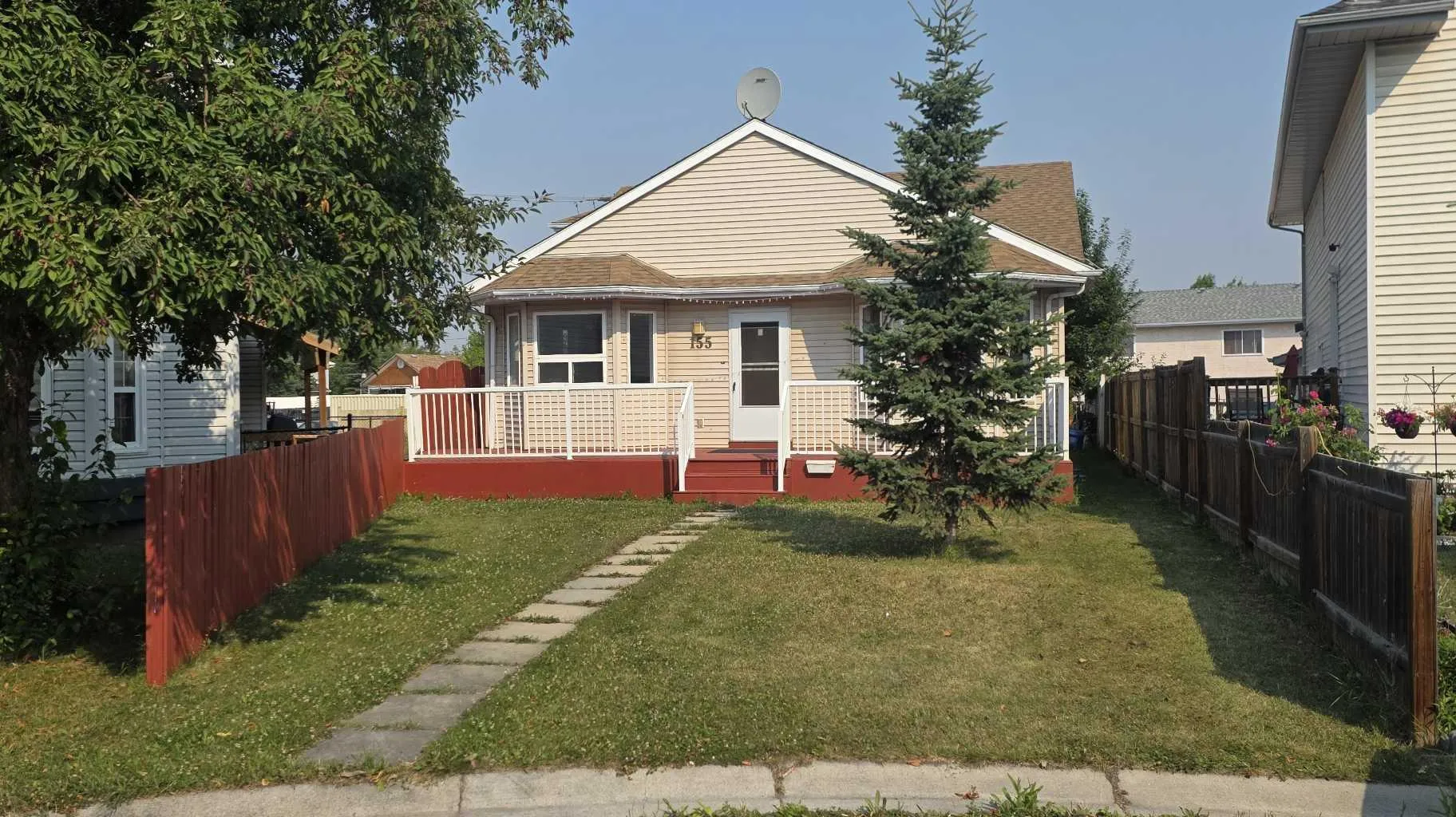 155 Applefield Se Close, Calgary