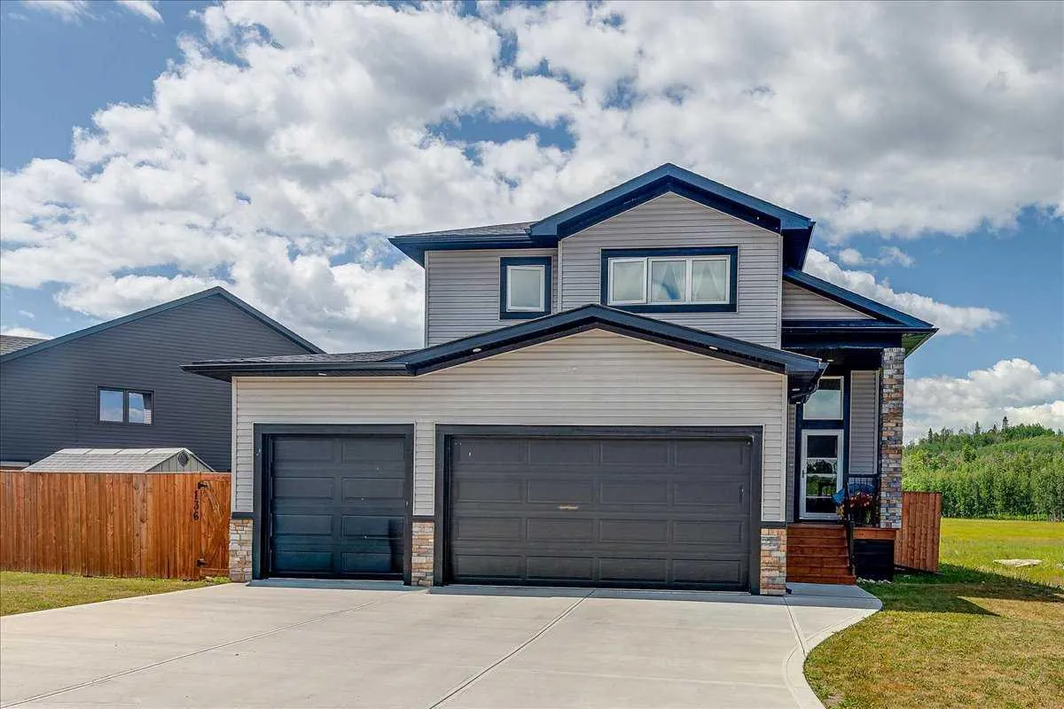 136 12 Ne Avenue, Sundre