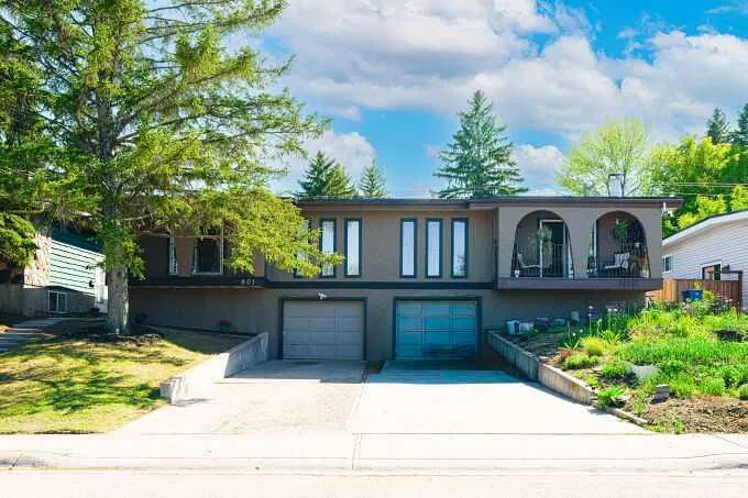 801 Canfield Sw Way, Calgary