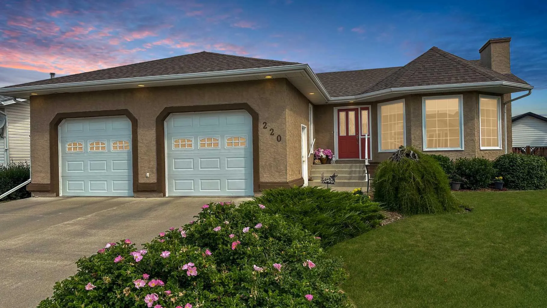 220 10 Ne Avenue, Sundre