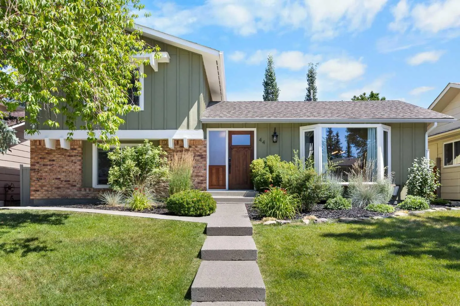 44 Sunmount Se Crescent, Calgary