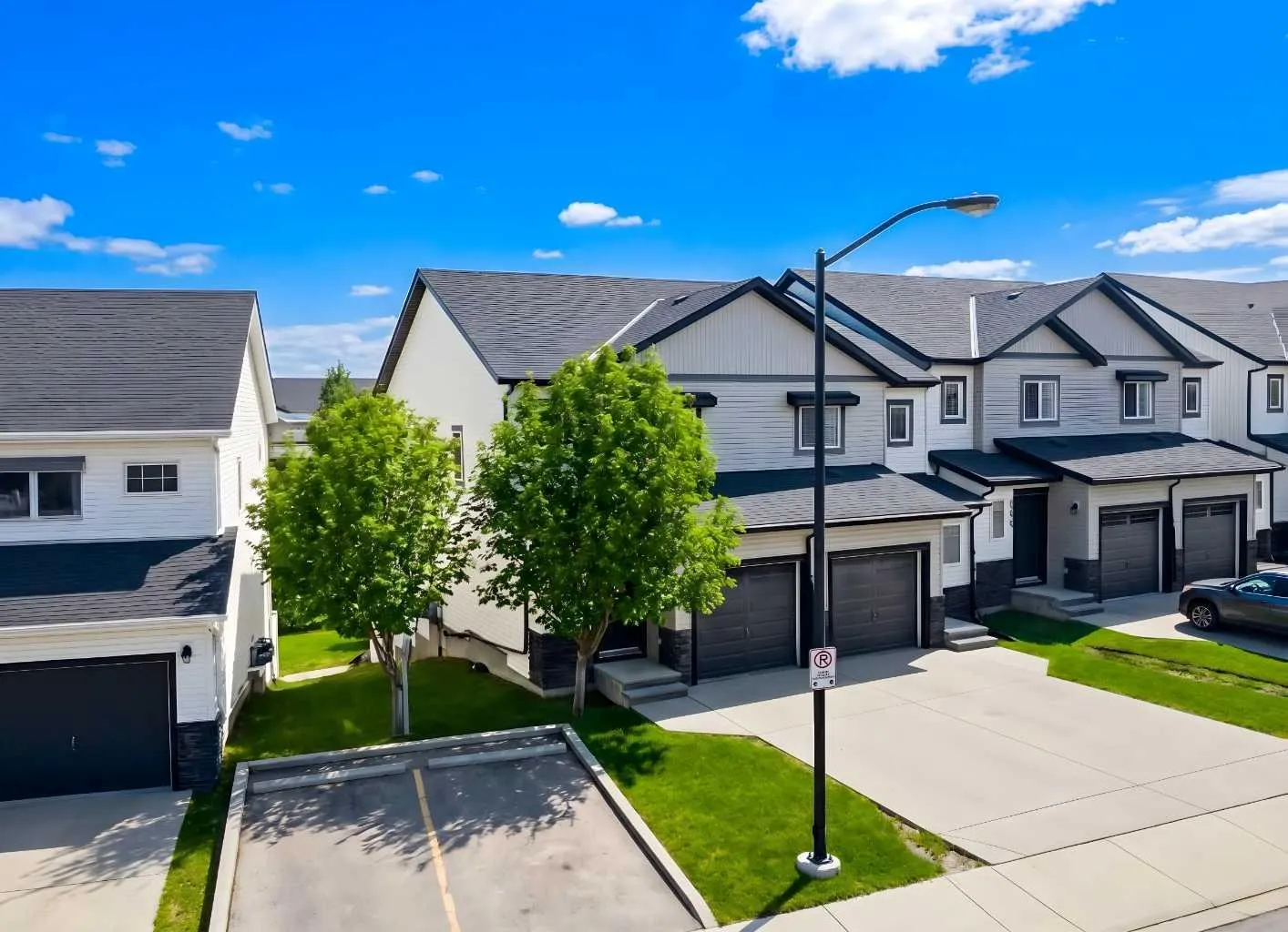 137 Pantego Nw Lane, Calgary