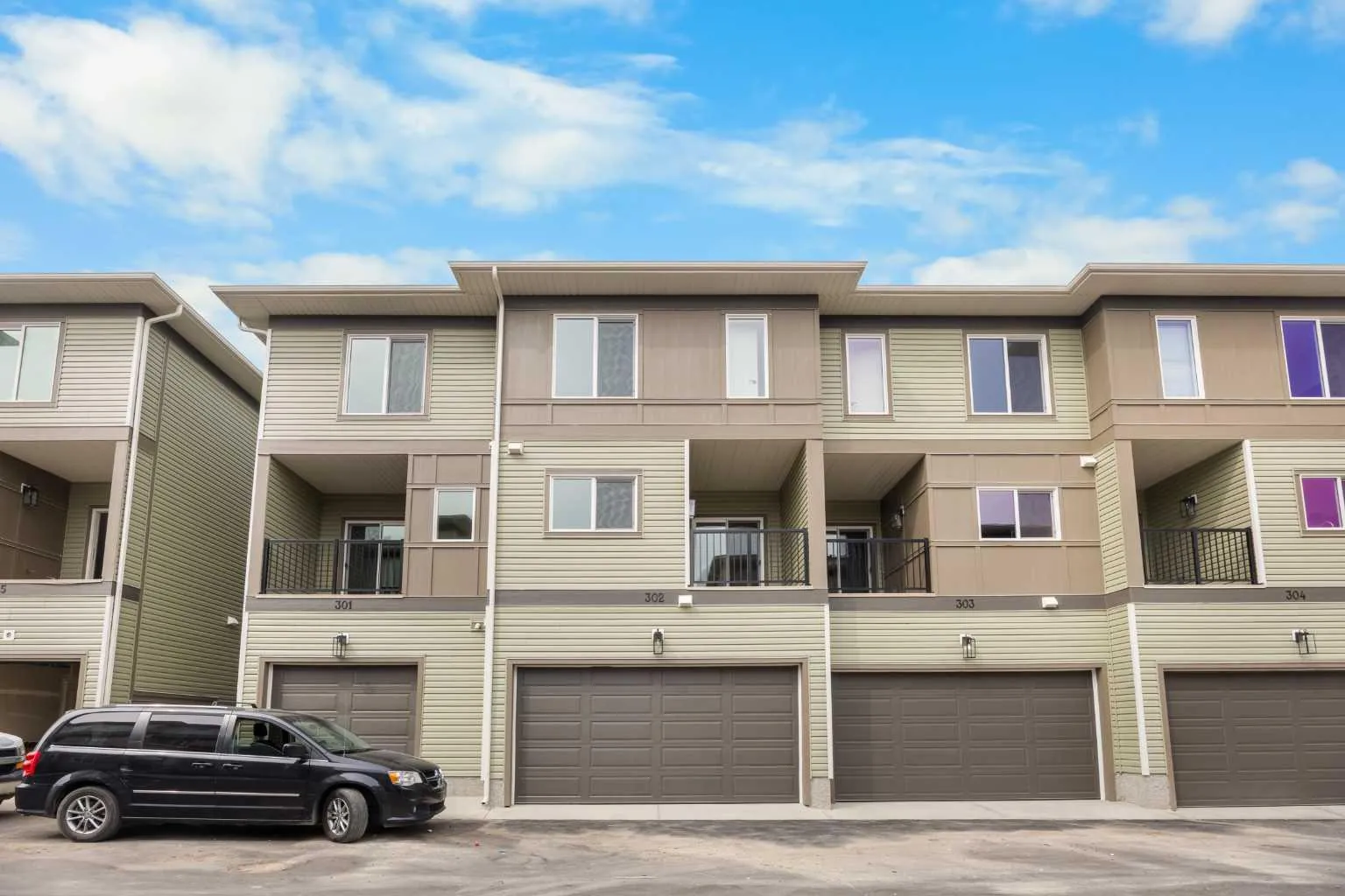 67 Panatella Nw Square Unit 302, Calgary