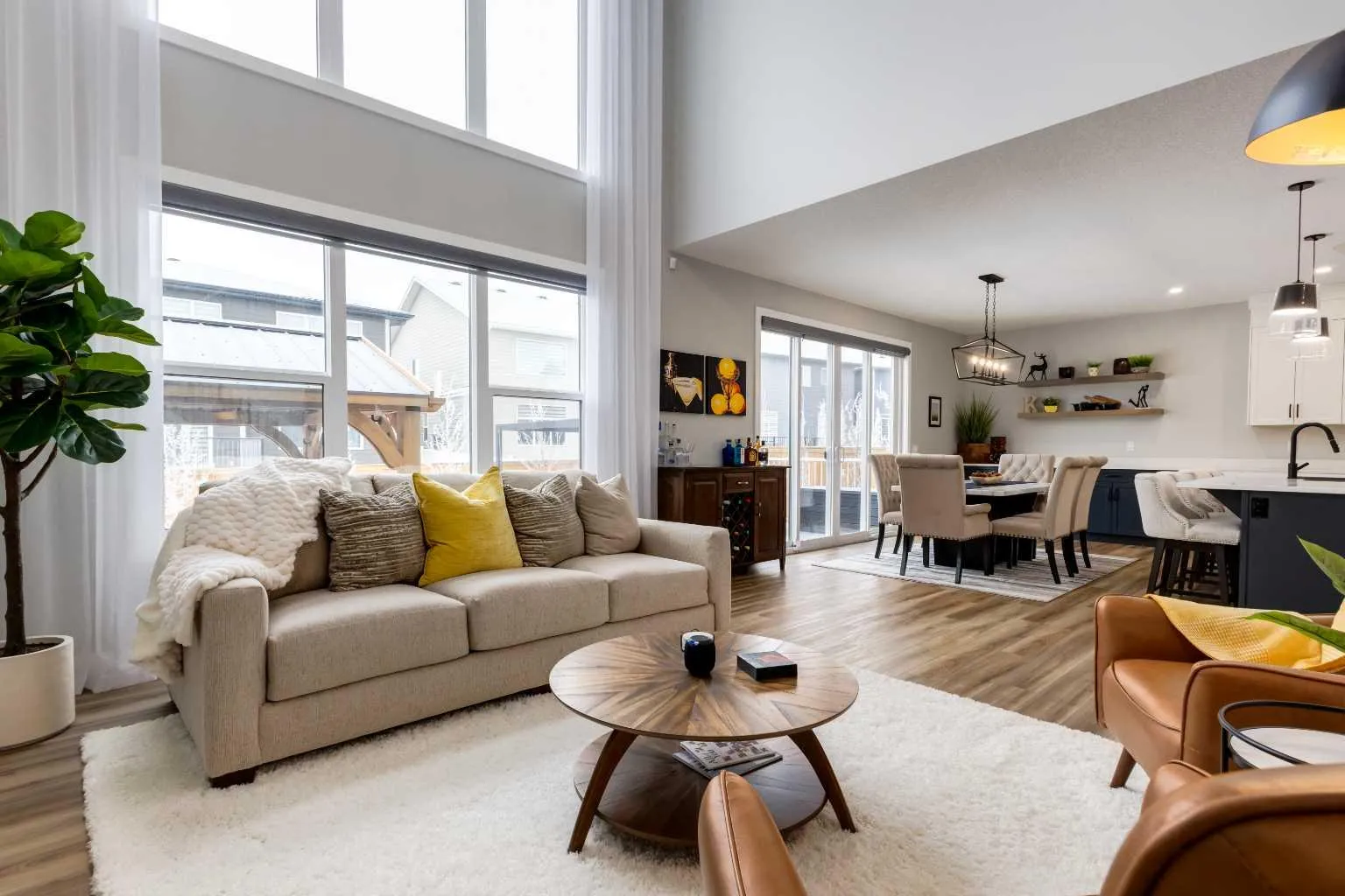 18 South Shore Bay, Chestermere