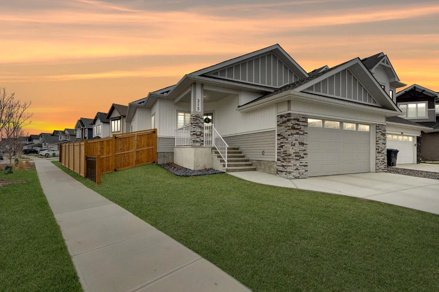 315 Monterey Se Place, High River