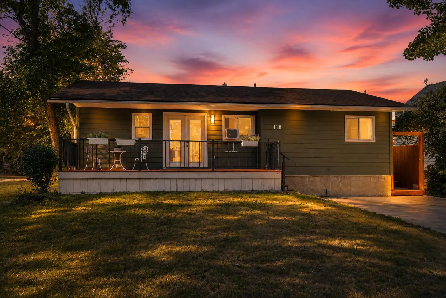118 3rd E Avenue, Rockyford