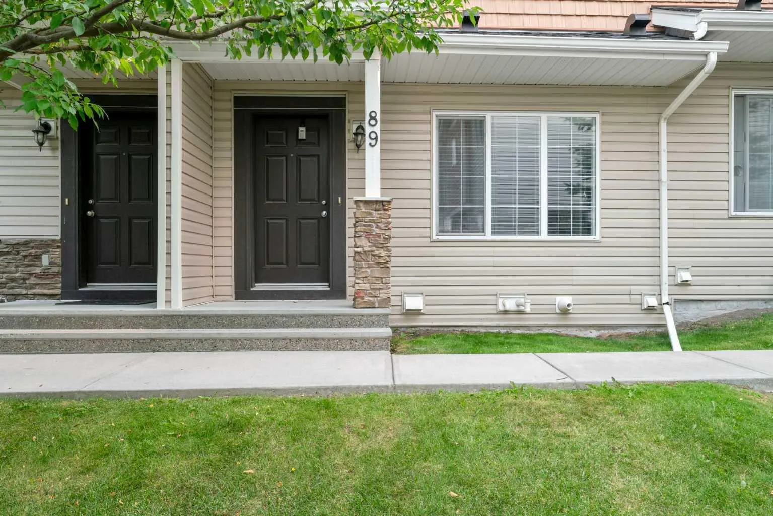 89 Pantego Nw Lane, Calgary