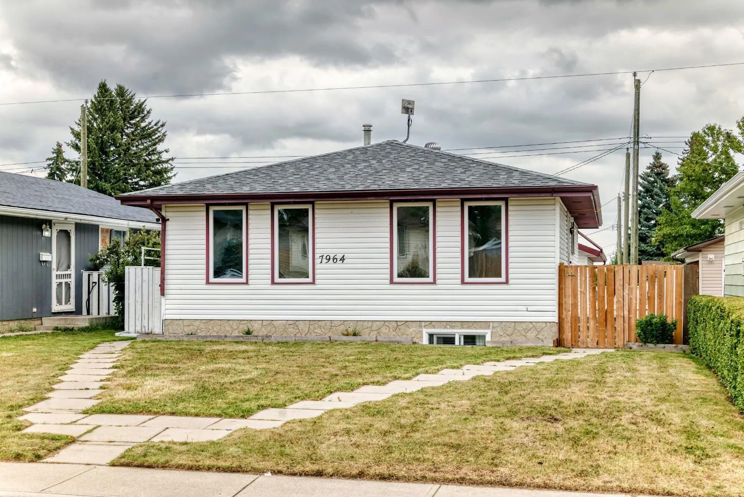 7964 Huntington Ne Road, Calgary