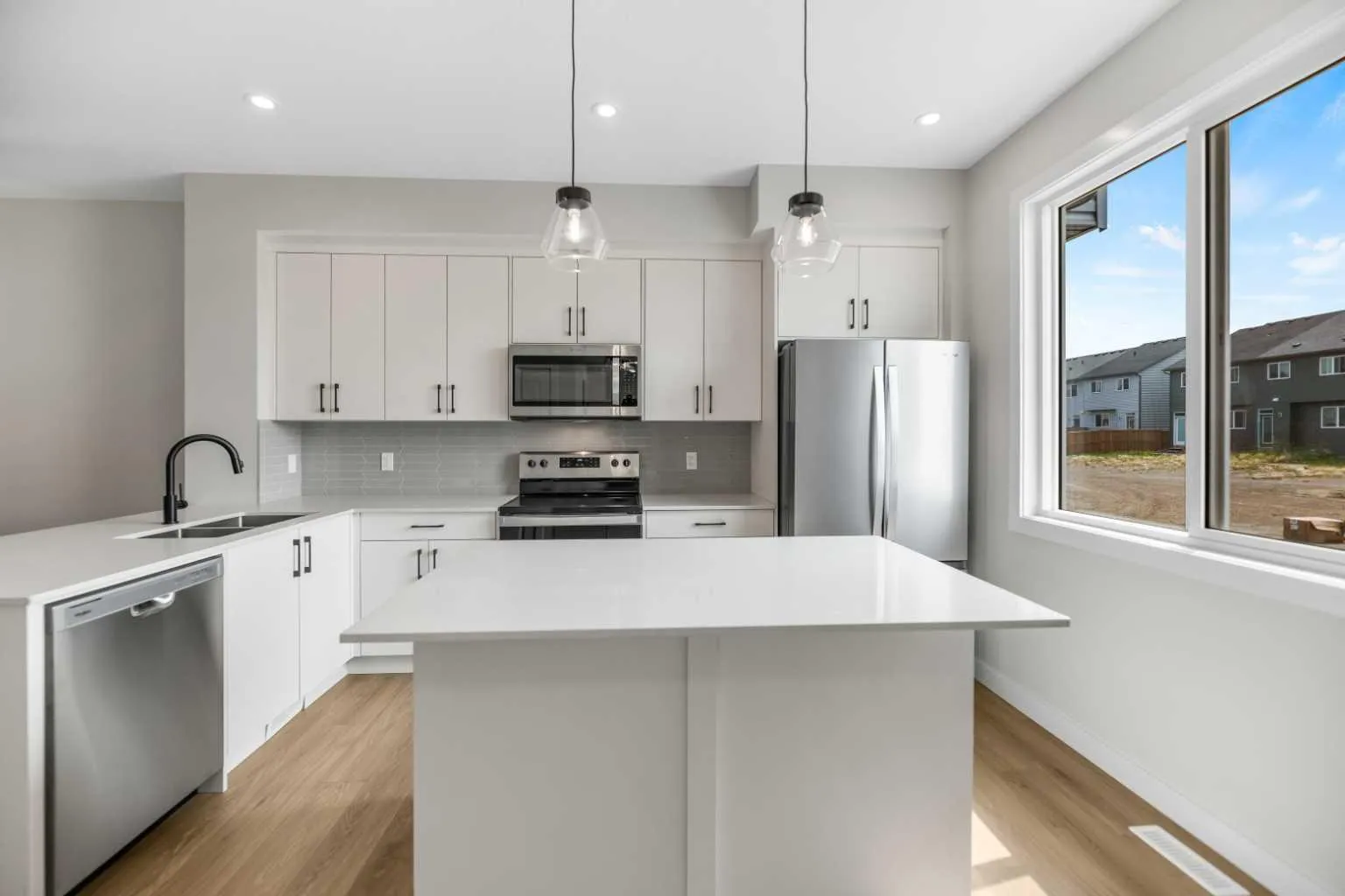 17 Savanna Ne Place, Calgary