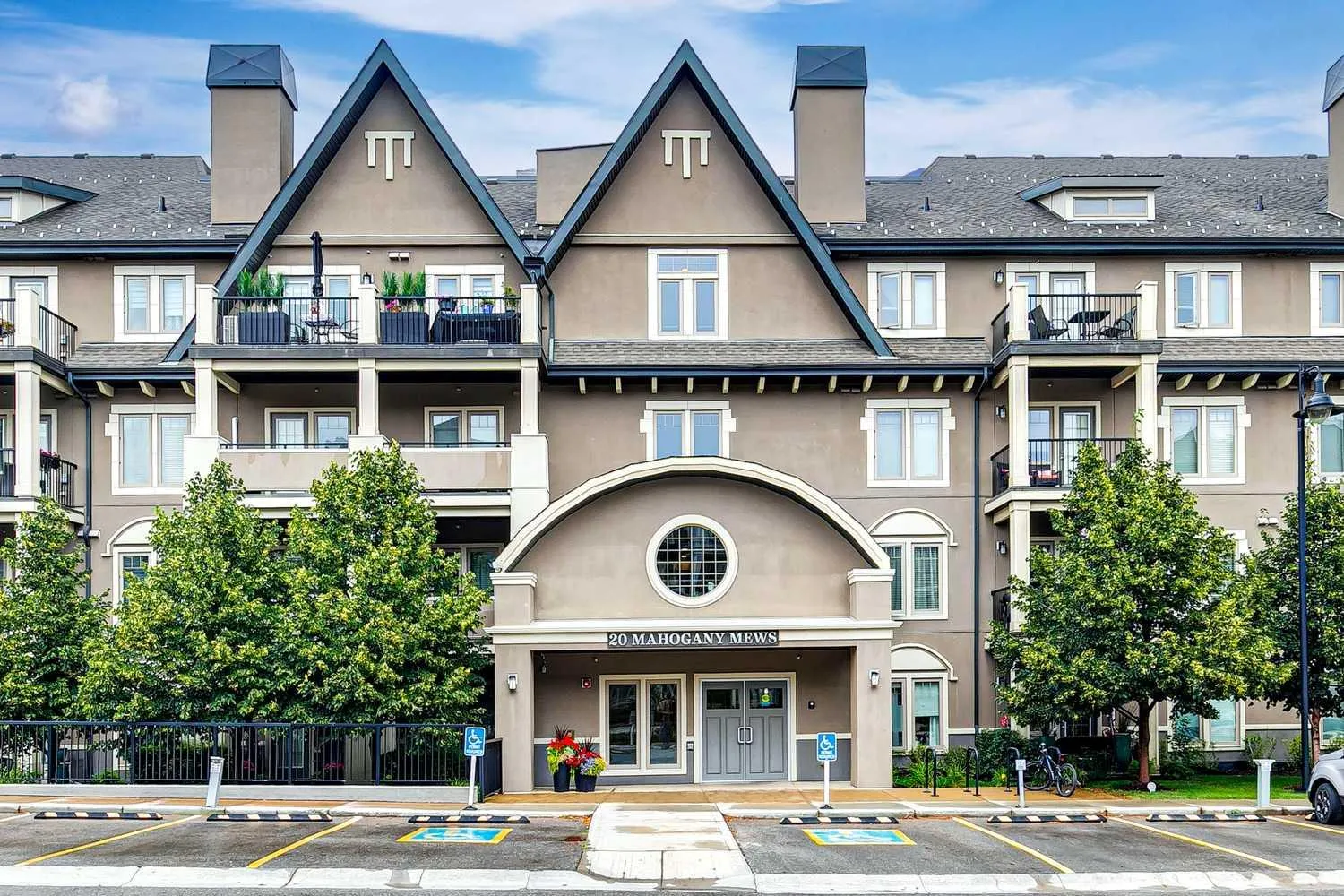 20 Mahogany Se Mews Unit 312, Calgary