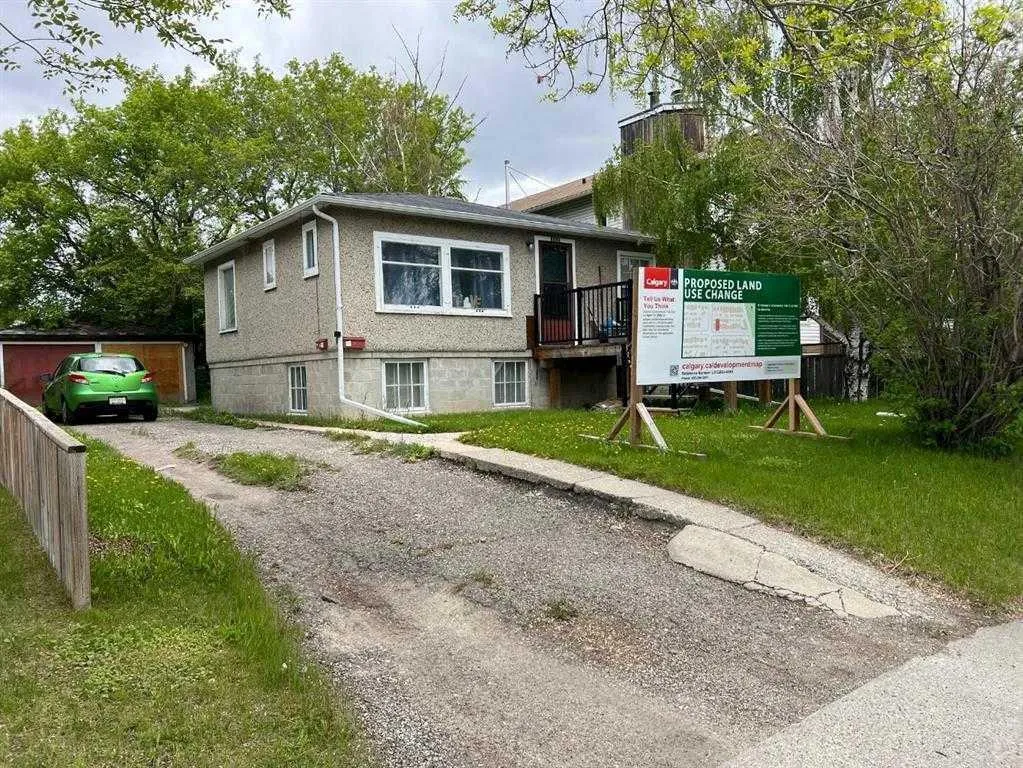 1436 22 Nw Avenue, Calgary