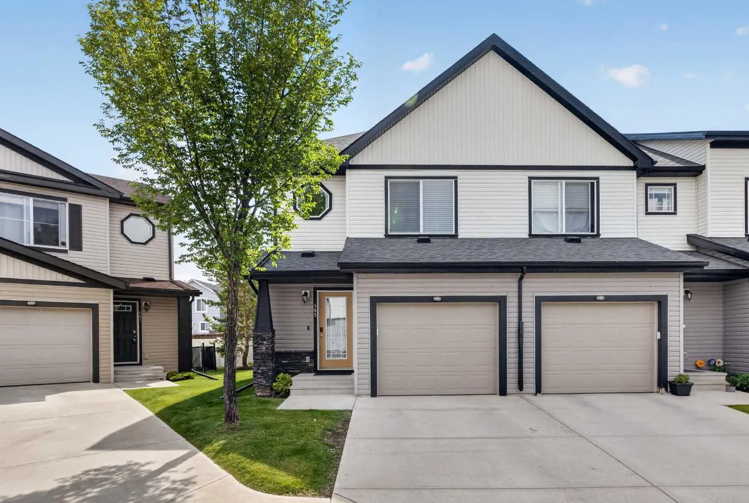 445 Copperpond Se Landing, Calgary