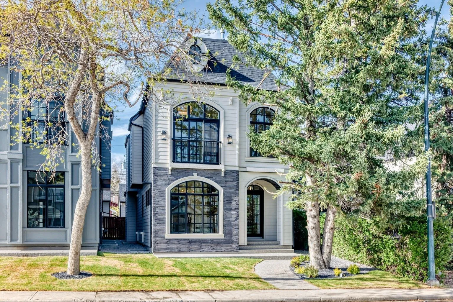 1610 49 Sw Avenue, Calgary