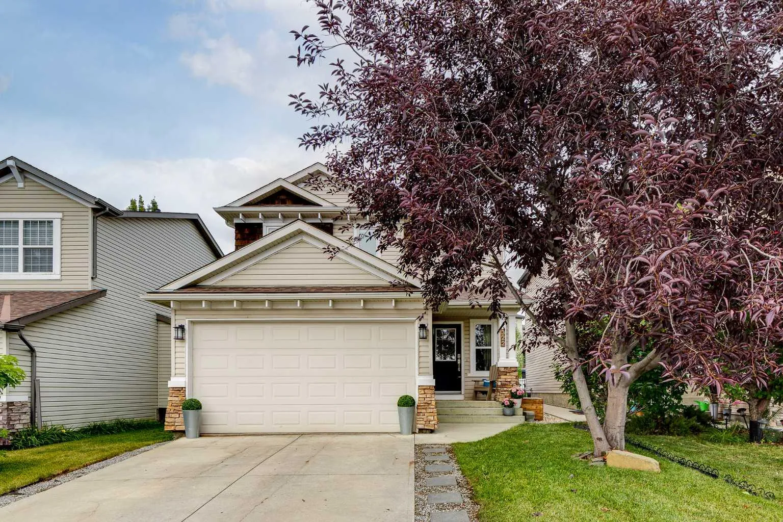 322 Tuscany Nw Drive, Calgary