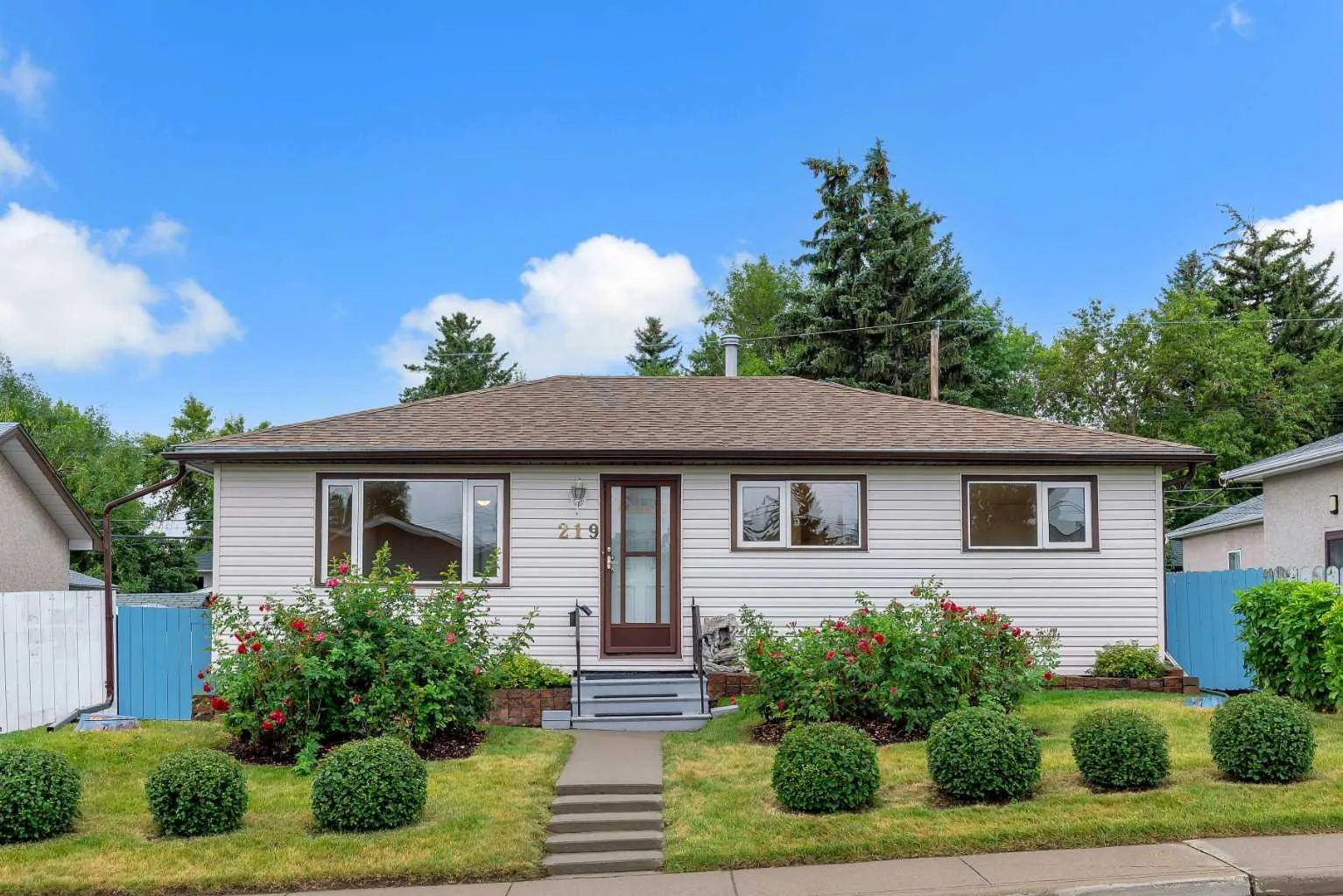 219 Tache Nw Avenue, Calgary