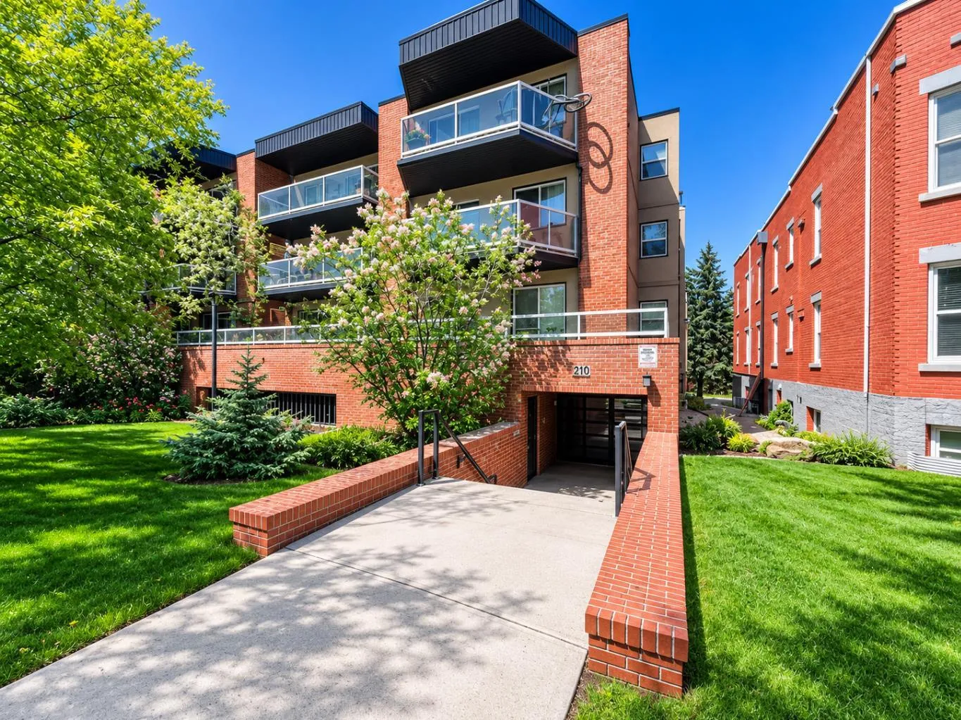 210 25 Sw Avenue Unit 10, Calgary
