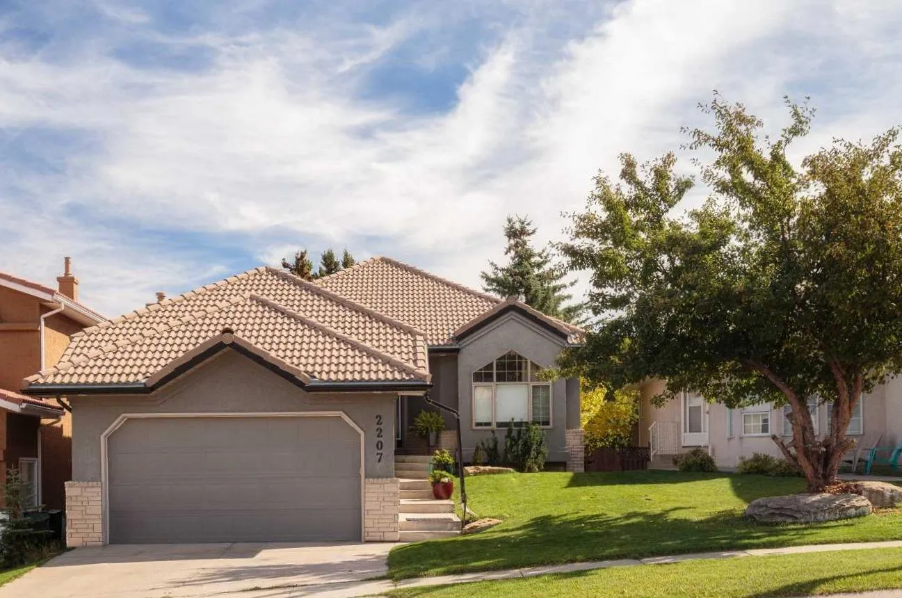 2207 Sirocco Sw Drive, Calgary