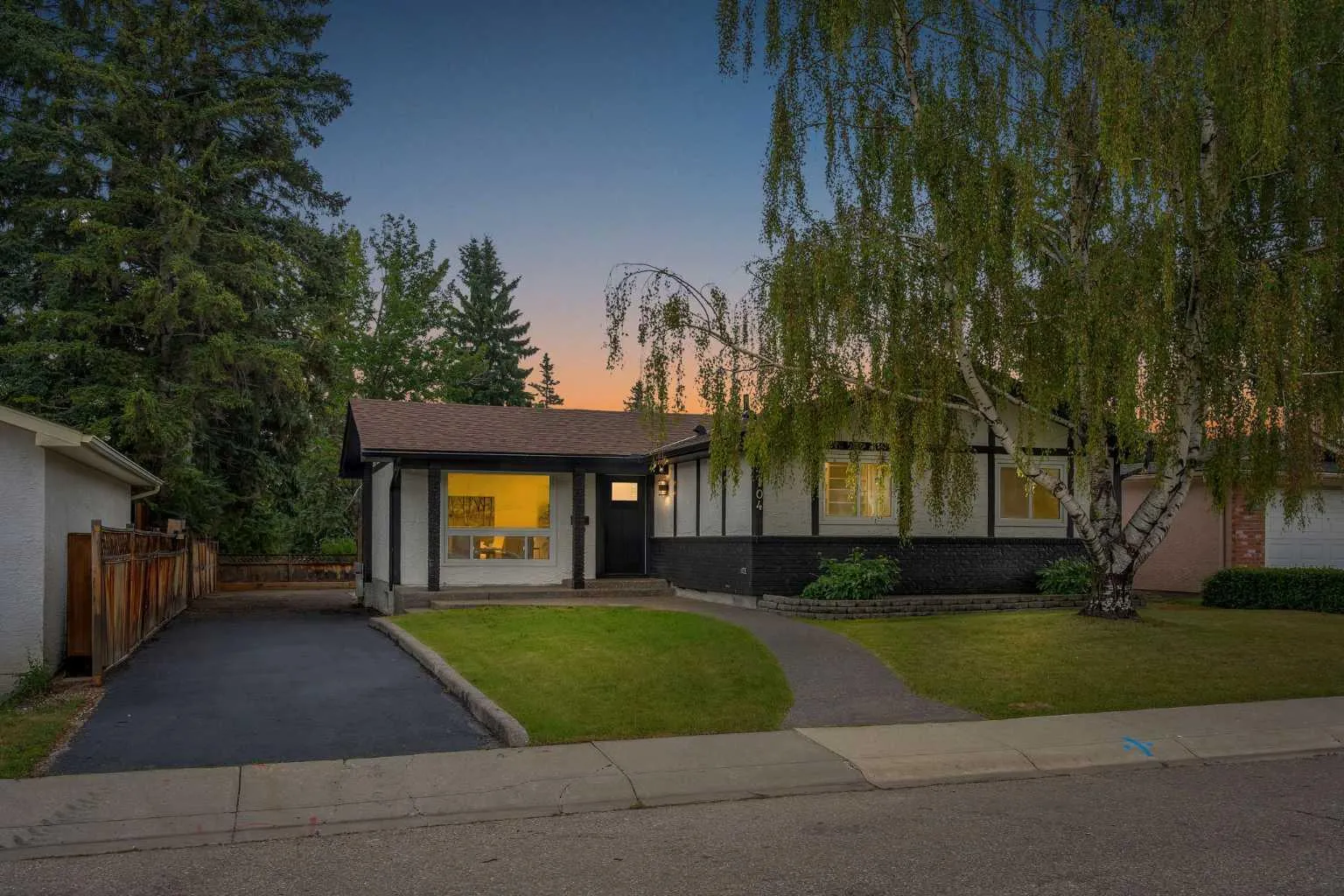 104 Oakmoor Sw Place, Calgary