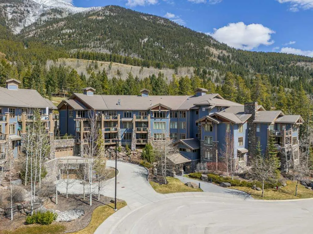 140 Stonecreek Road Unit 202, Canmore