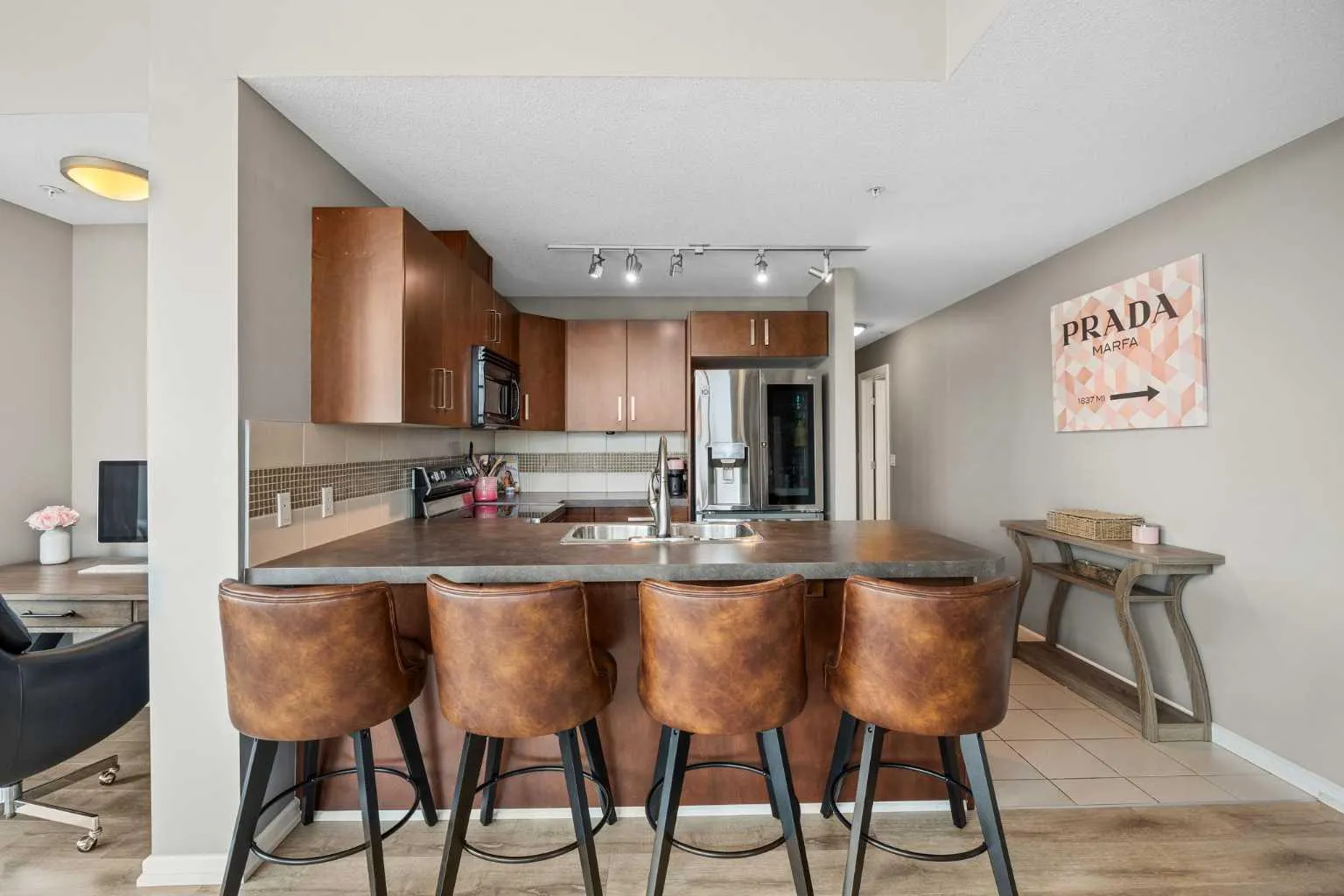 210 15 Se Avenue Unit 206, Calgary