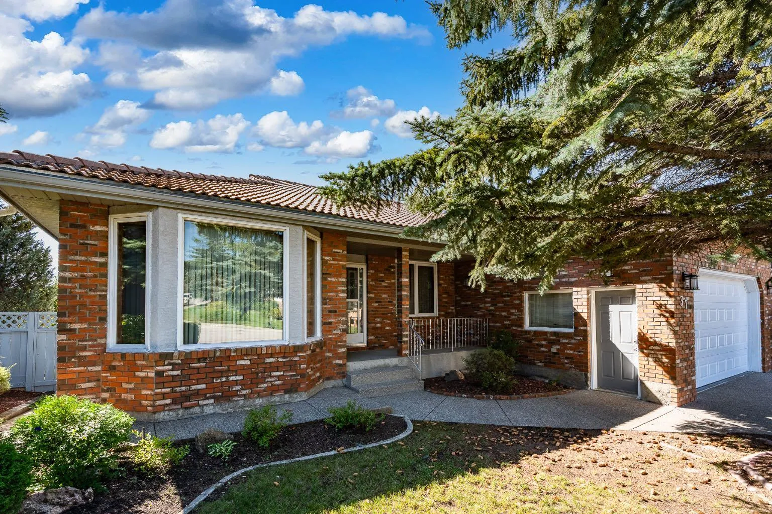 37 Edgeview Nw Road, Calgary