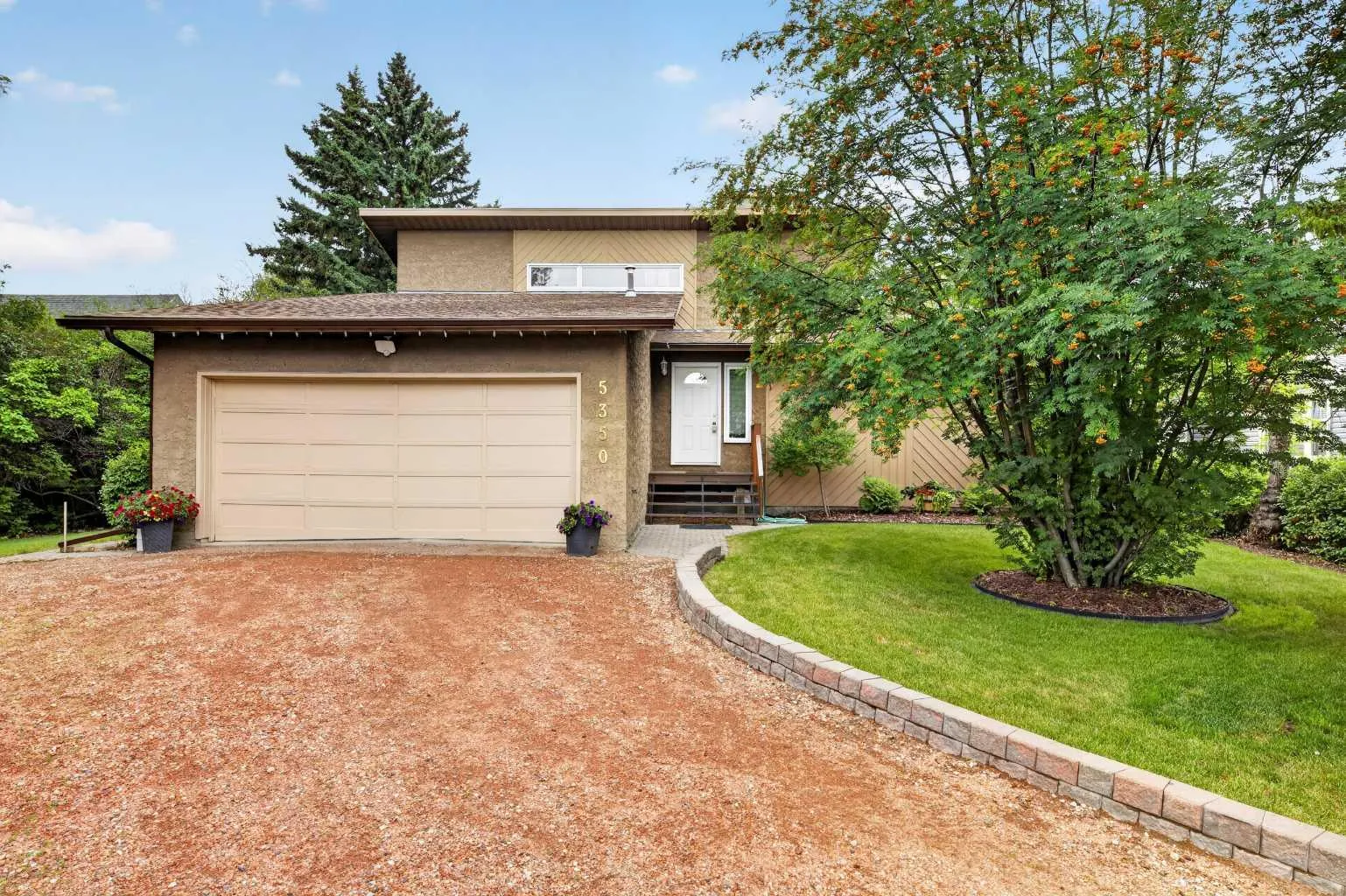 5350 57 Avenue, Olds