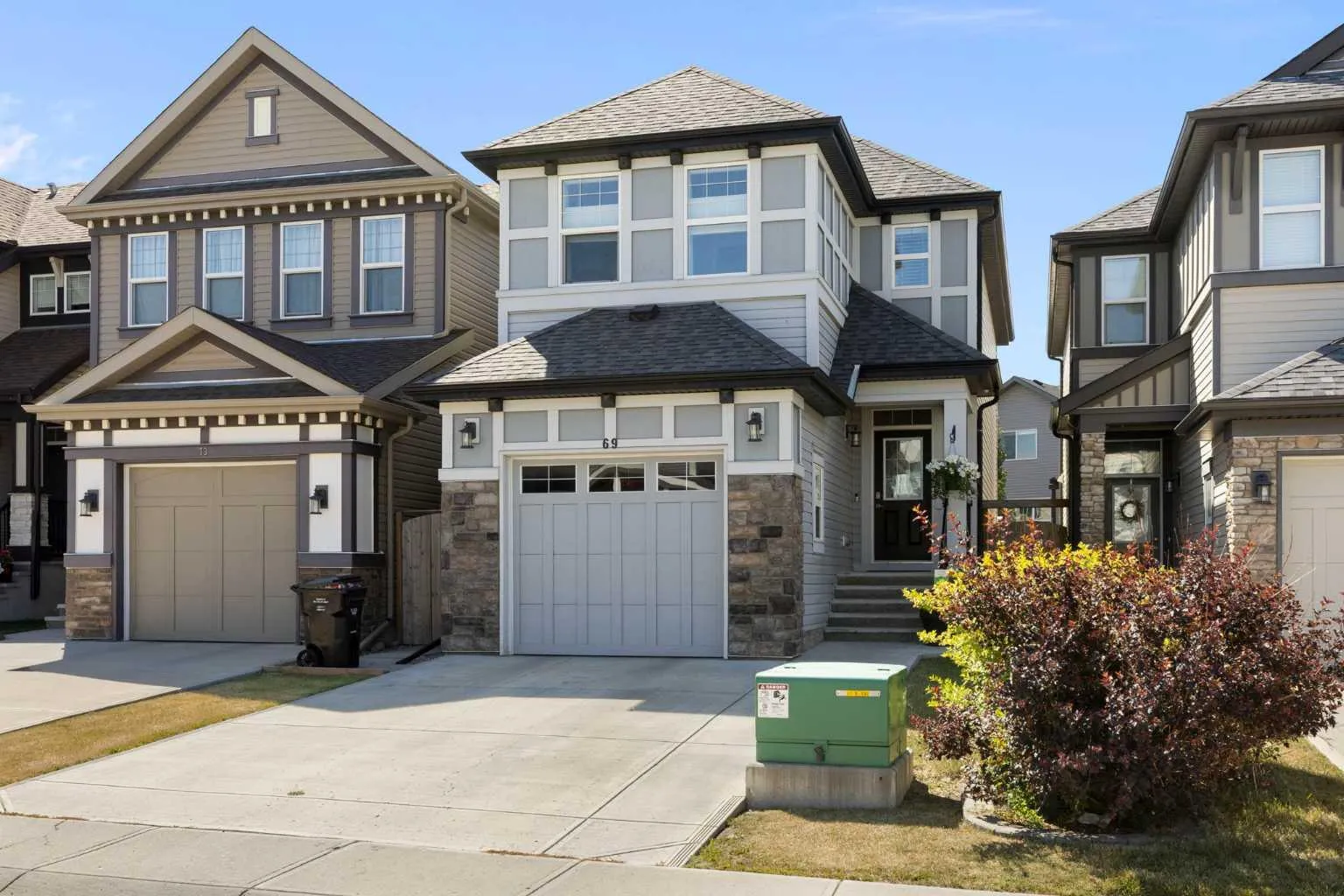 69 Chaparral Valley Se Crescent, Calgary