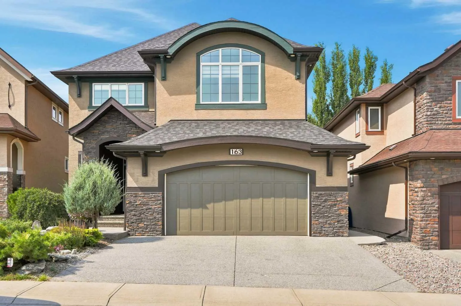 163 Cranarch Se Circle, Calgary