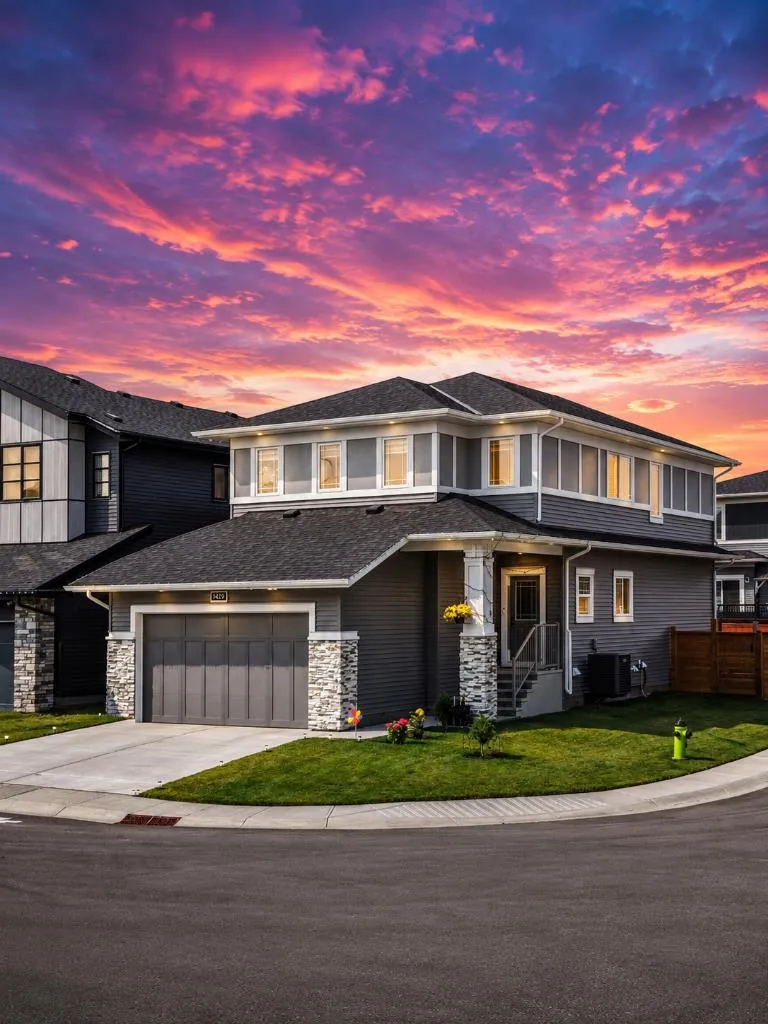 1429 Chinook Gate Sw Glen, Airdrie
