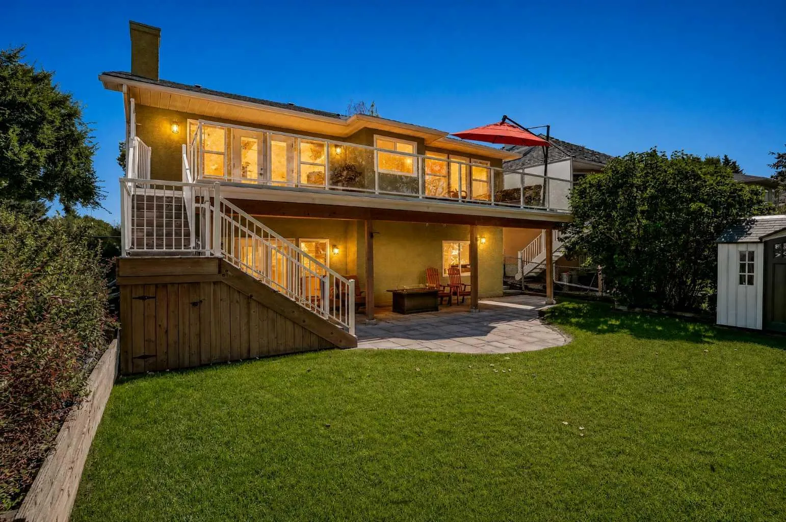 152 Waterstone Se Place, Airdrie