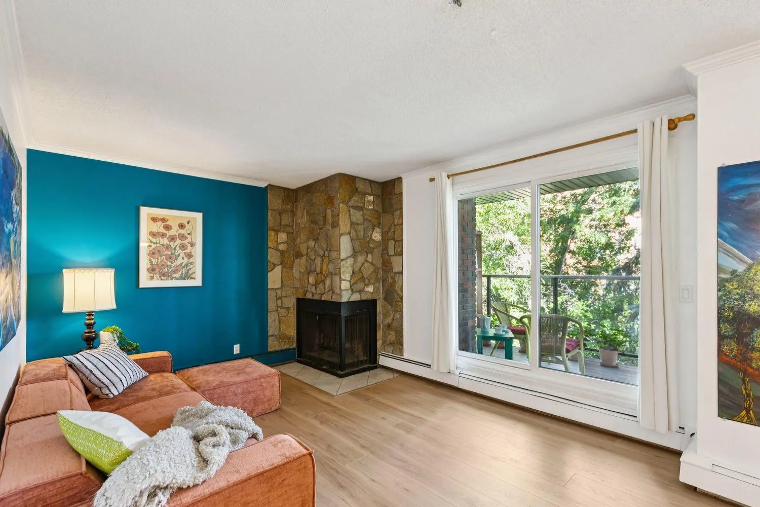 354 2 Ne Avenue Unit 404, Calgary