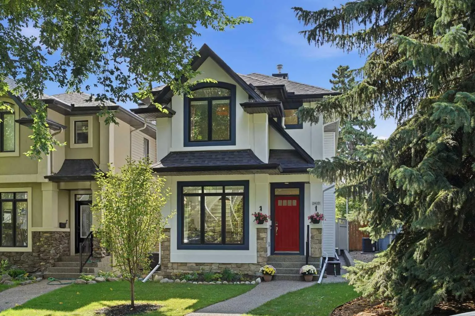 2025 45 Sw Avenue, Calgary