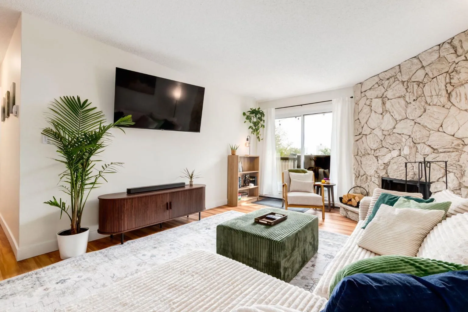 1001 68 Sw Avenue Unit 307, Calgary
