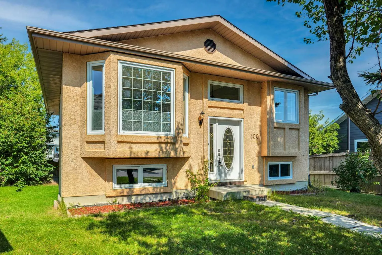 100 Shawbrooke Sw Circle, Calgary
