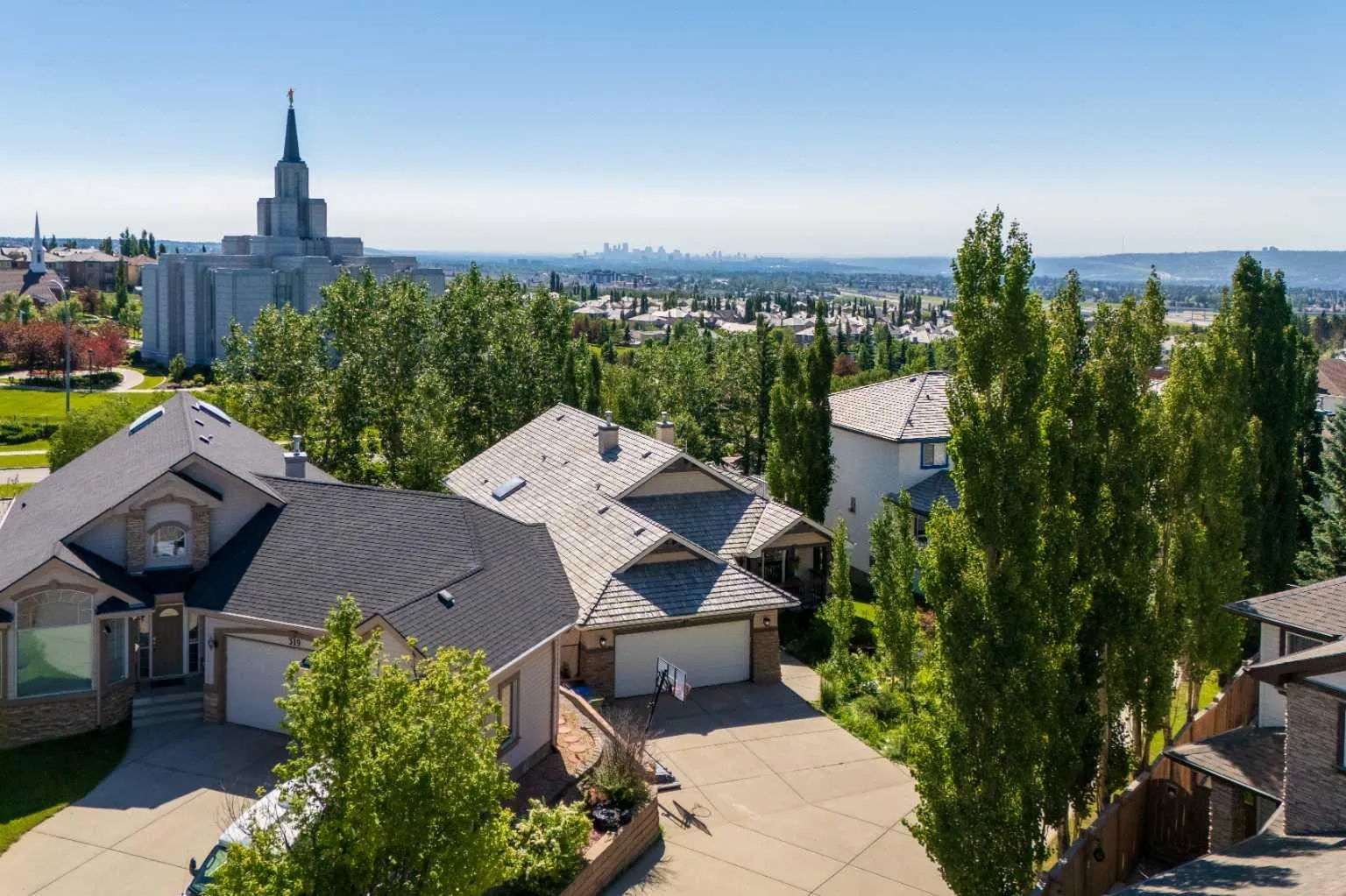 315 Rocky Ridge Nw Bay, Calgary