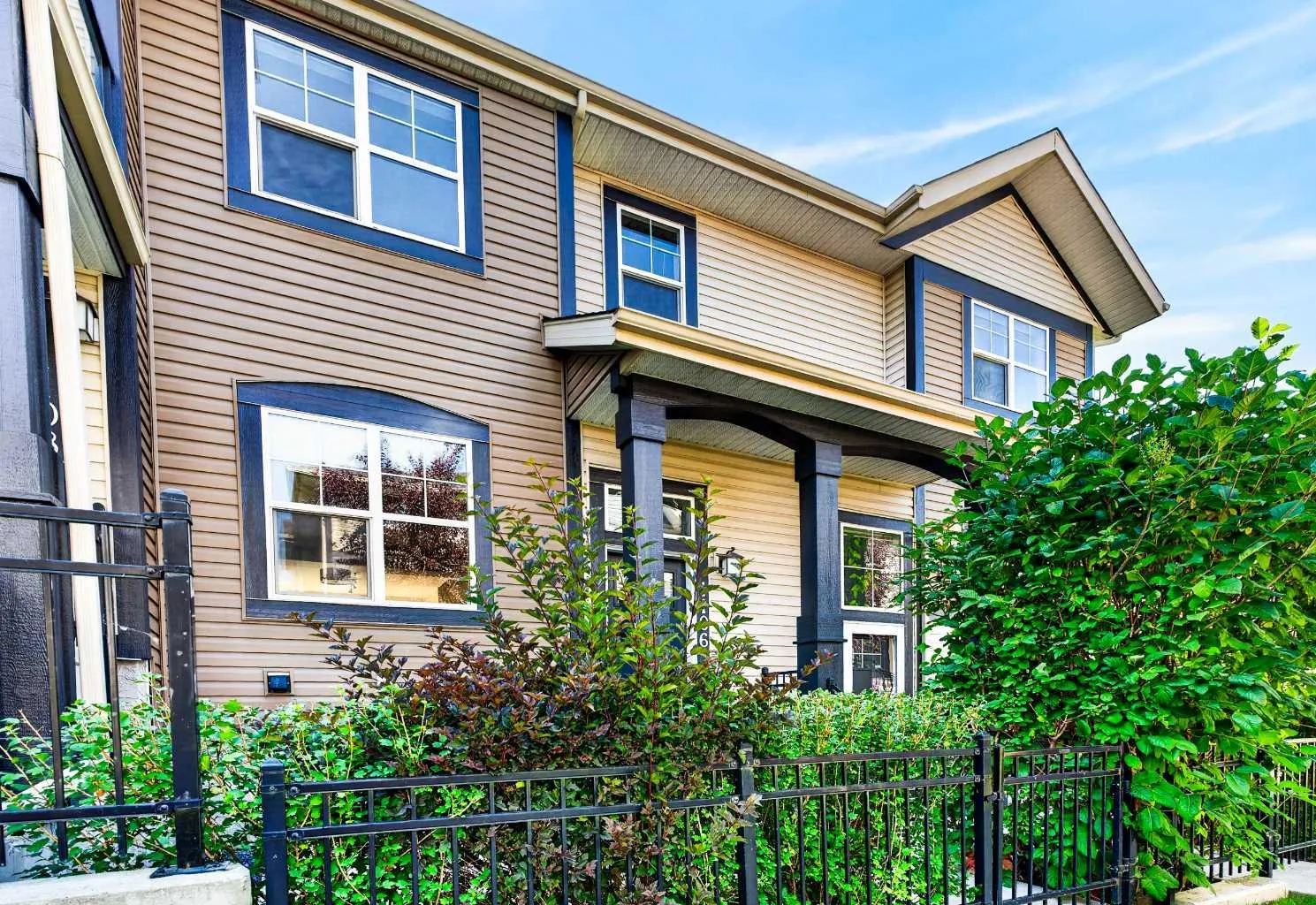 1106 Mckenzie Towne Se Row, Calgary