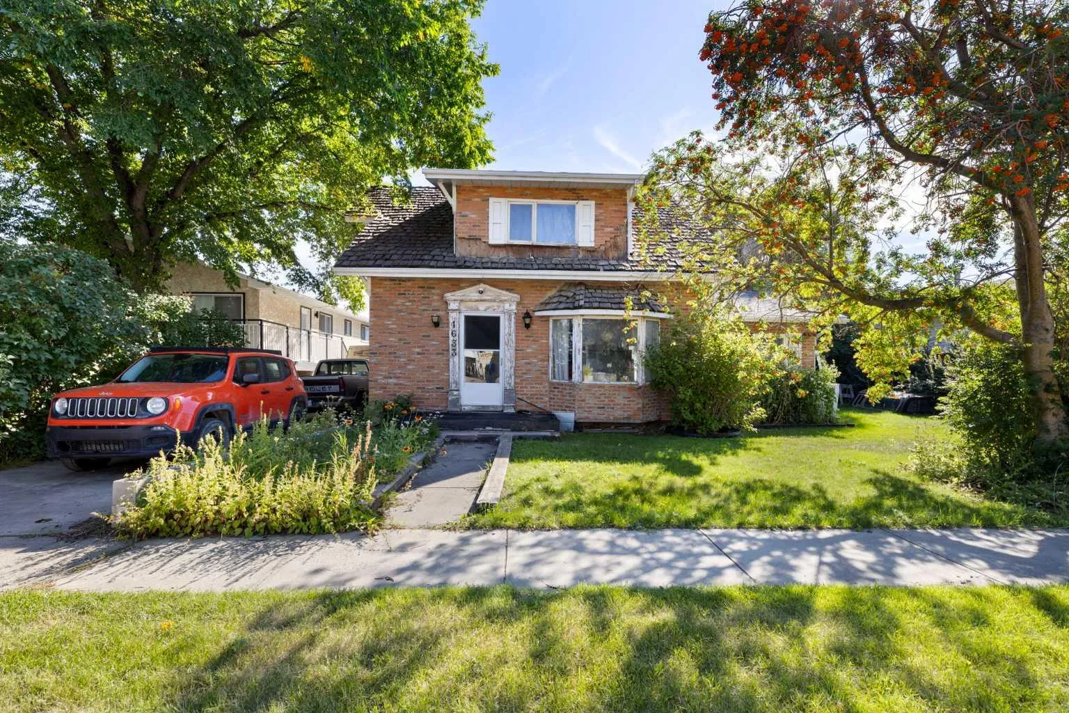 1633 Alberta Street, Crossfield