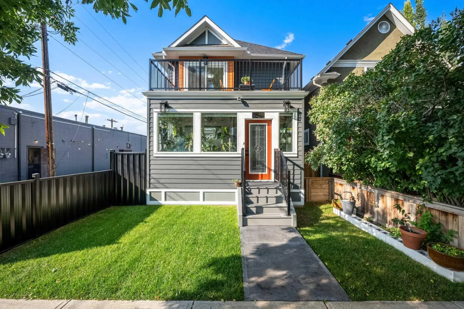 410 11 Ne Avenue, Calgary