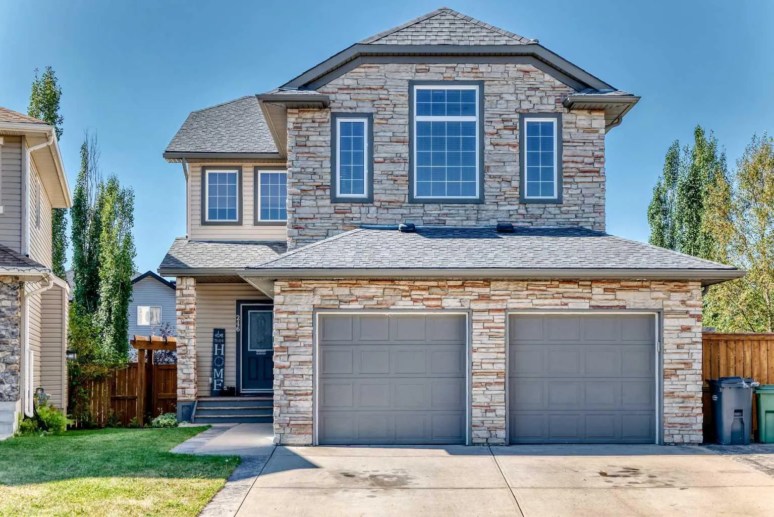 246 Crystal Green Point, Okotoks
