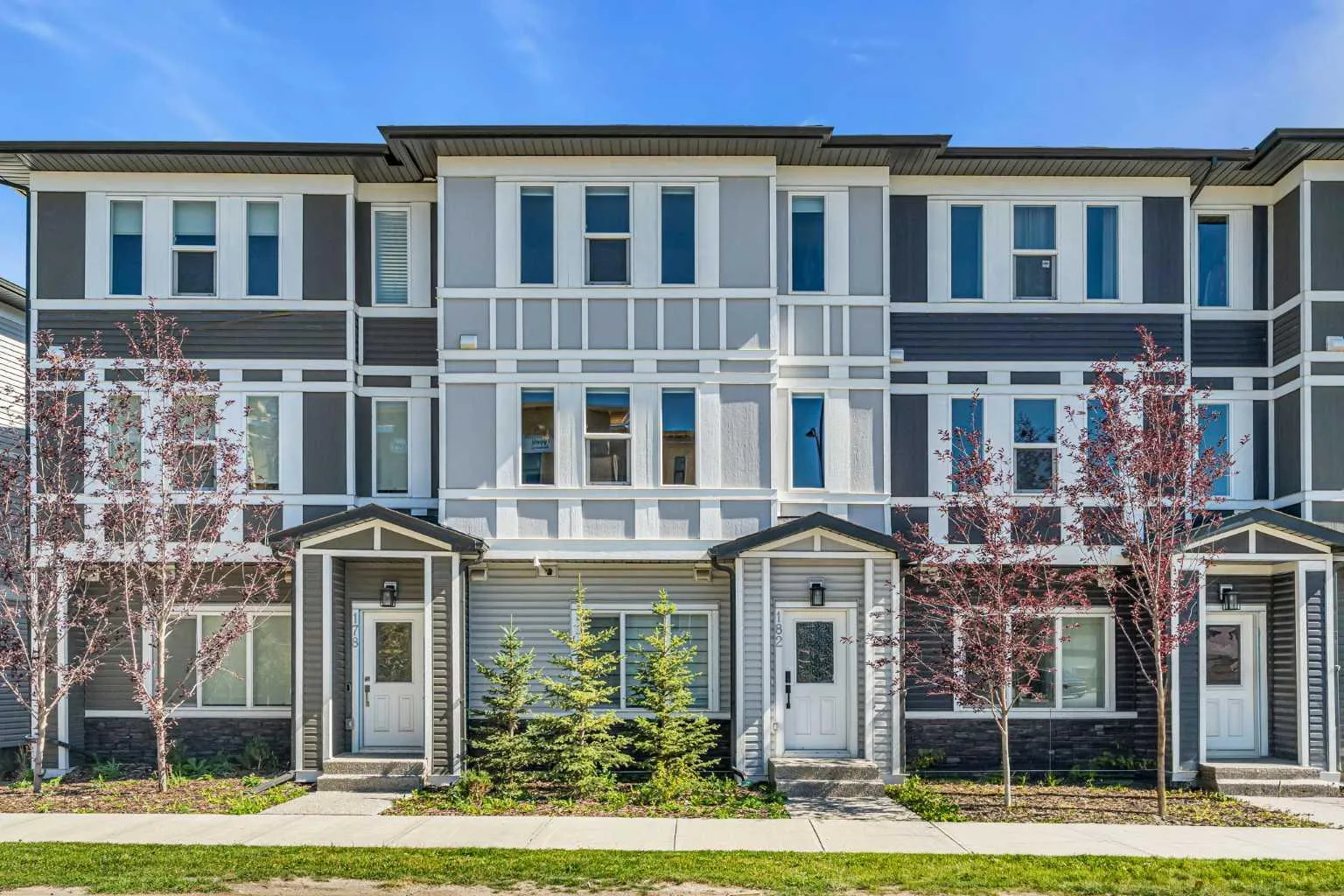 182 Belmont Sw Street, Calgary