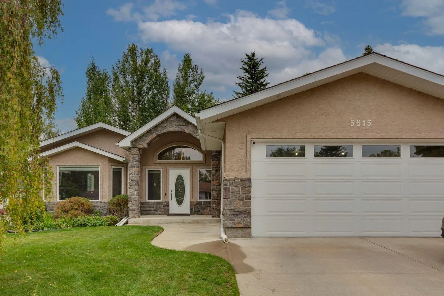 5815 Dalhousie Nw Drive, Calgary