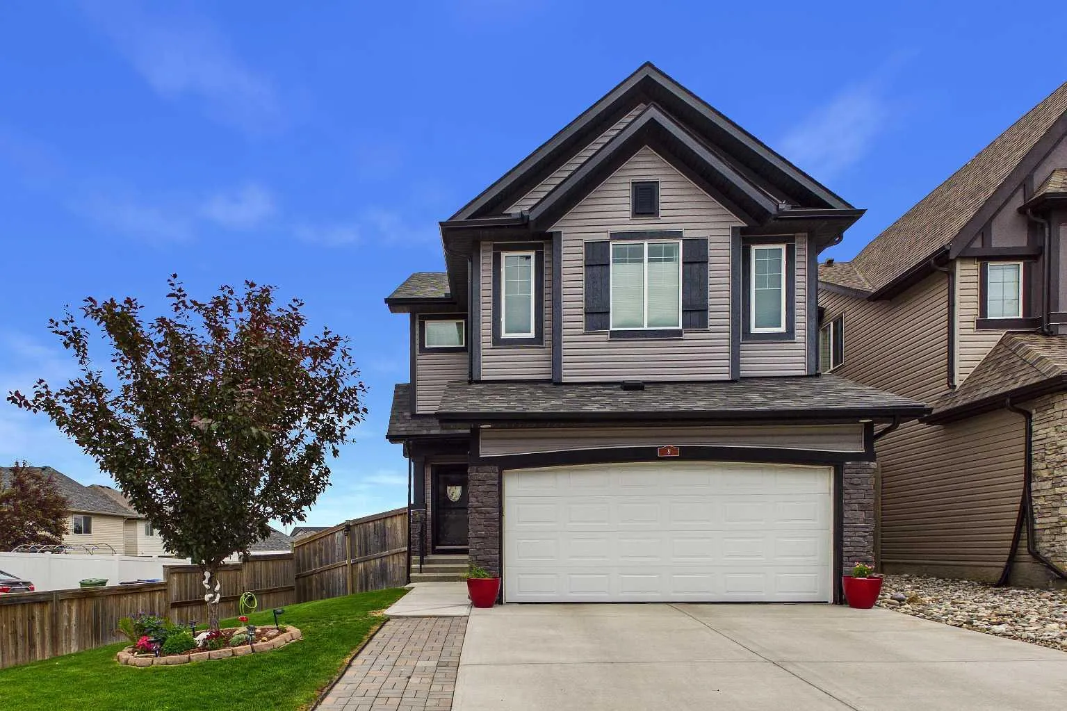8 Sage Bank Nw Road, Calgary