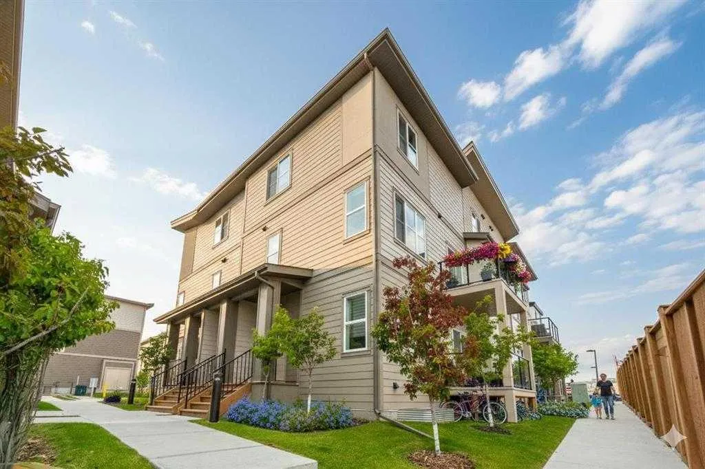 2117 81 Sw Street Unit 60, Calgary
