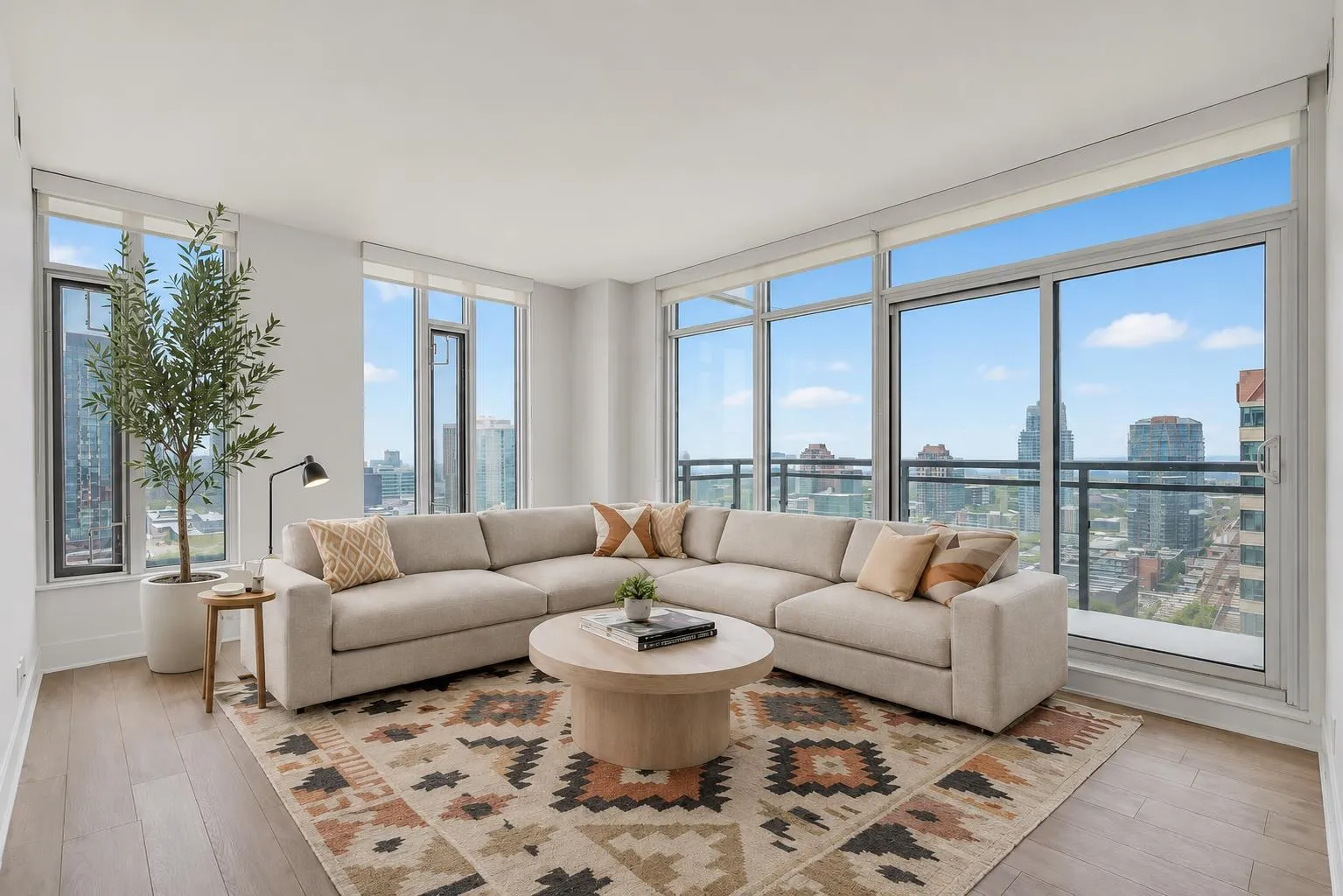 901 10 Sw Avenue Unit 1808, Calgary