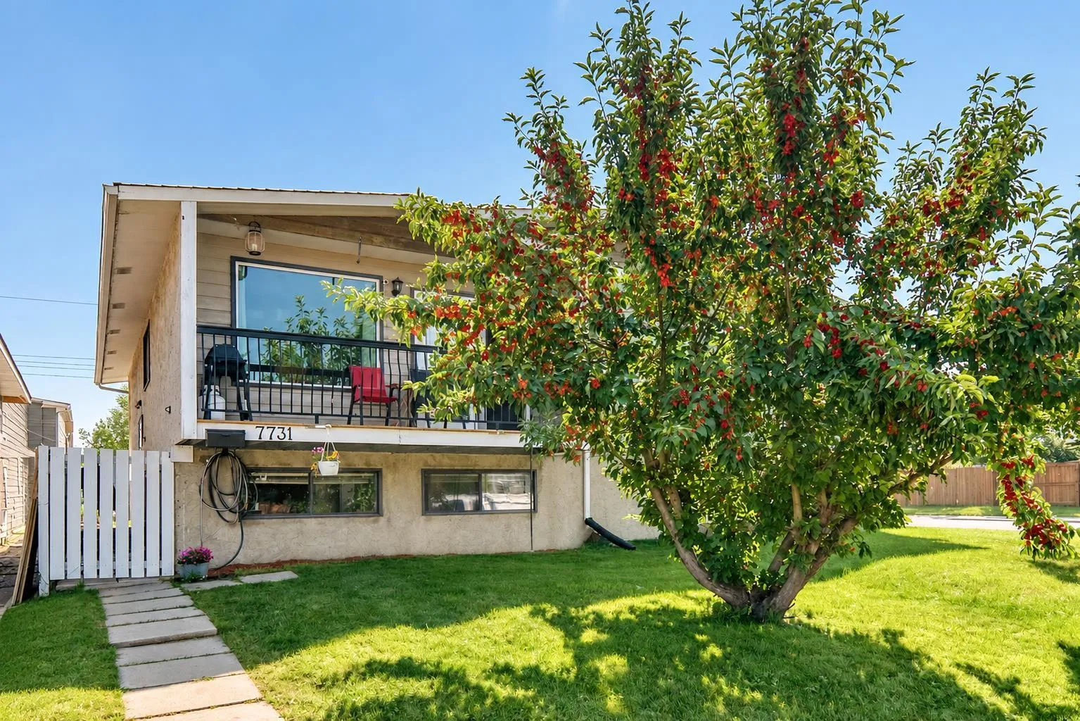 7731 47 Nw Avenue, Calgary