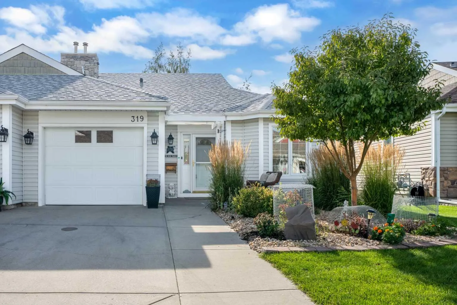 319 De Foras Nw Close, High River