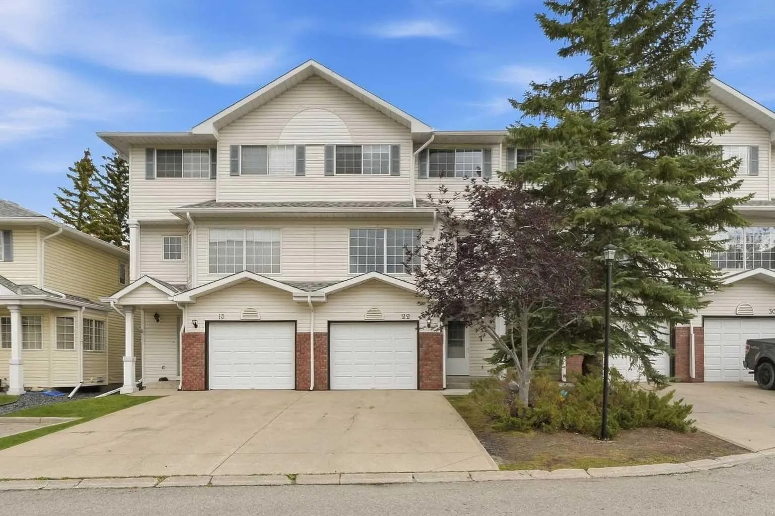22 Lincoln Sw Green, Calgary