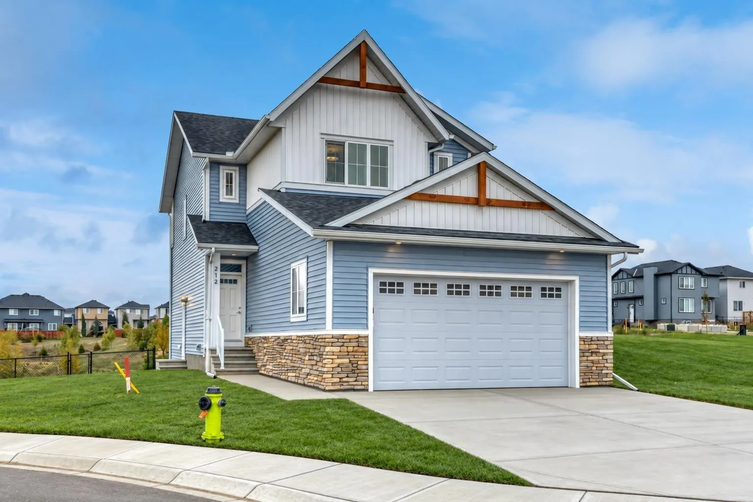 212 Edgefield Bay, Strathmore